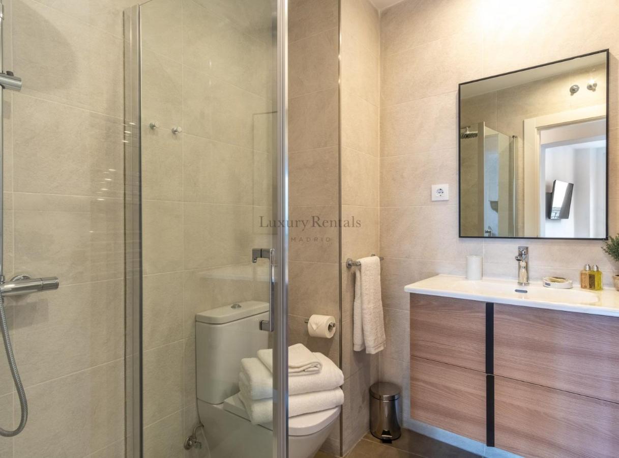 Charming Apartment For 4 Steps Away From Mercado De San Miguel , Calle Mayor IV Madrid Extérieur photo
